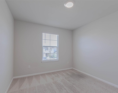 114 Mercer St - Photo Thumbnail 13