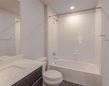 114 Mercer St - Photo Thumbnail 15