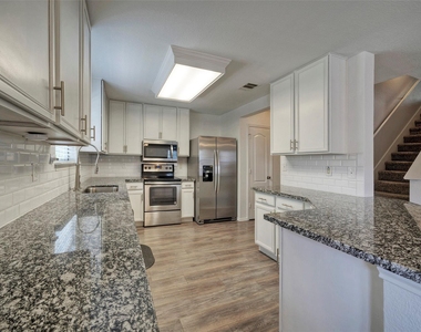140 Plum Path - Photo Thumbnail 3