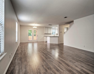 140 Plum Path - Photo Thumbnail 5