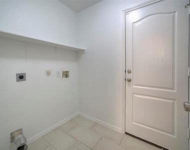 140 Plum Path - Photo Thumbnail 21