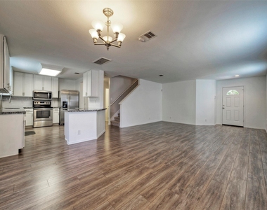 140 Plum Path - Photo Thumbnail 2