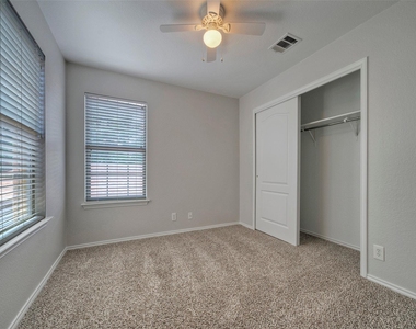 140 Plum Path - Photo Thumbnail 10