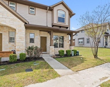 719 Coconut Grove St - Photo Thumbnail 1
