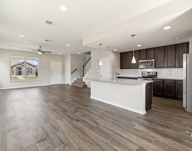 719 Coconut Grove St - Photo Thumbnail 10