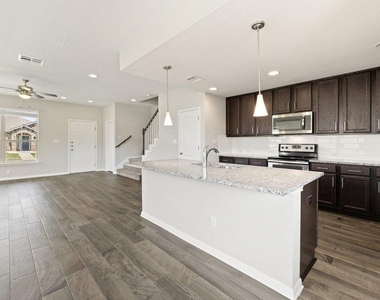 719 Coconut Grove St - Photo Thumbnail 11