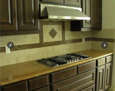 906 Madison Fork Dr - Photo Thumbnail 3