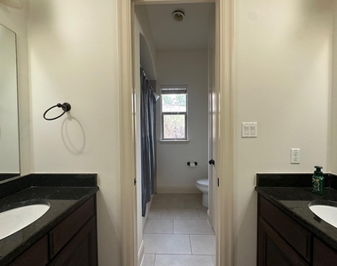 906 Madison Fork Dr - Photo Thumbnail 14