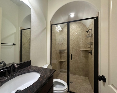 906 Madison Fork Dr - Photo Thumbnail 15