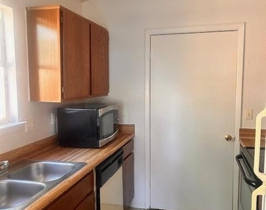 9603 Nightjar Dr - Photo Thumbnail 3
