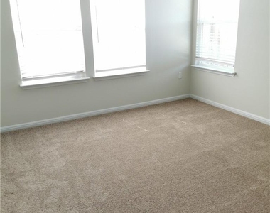 10504 Alemoor Dr - Photo Thumbnail 10