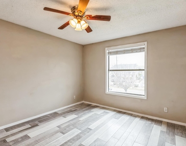 20600 Bonanza St - Photo Thumbnail 7