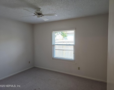 12639 Enchanted Hollow Drive - Photo Thumbnail 6