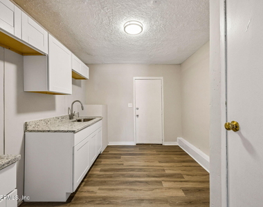 1627 E 9th Street - Photo Thumbnail 10