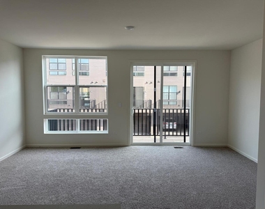 347 Summit Circle - Photo Thumbnail 6