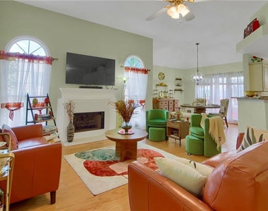 3492 Heatherwood Court - Photo Thumbnail 4