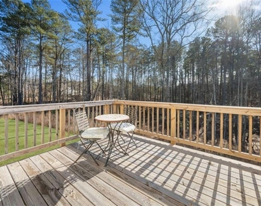 925 Lakehaven Lane - Photo Thumbnail 7