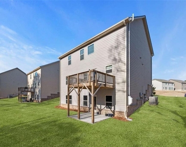 925 Lakehaven Lane - Photo Thumbnail 24