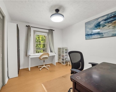 5712 Port Drive - Photo Thumbnail 28
