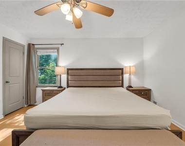 5712 Port Drive - Photo Thumbnail 18