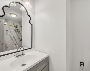 5712 Port Drive - Photo Thumbnail 26