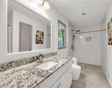 5712 Port Drive - Photo Thumbnail 19
