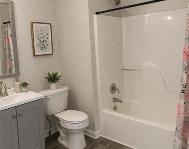 301 St Charles Avenue - Photo Thumbnail 7