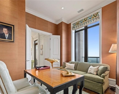 3376 Peachtree Road Ne - Photo Thumbnail 9