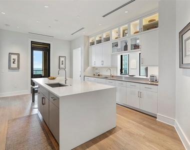 3376 Peachtree Road Ne - Photo Thumbnail 17