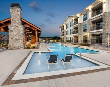 525 Sawnee Village Boulevard - Photo Thumbnail 33