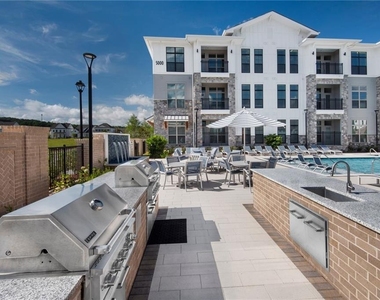 525 Sawnee Village Boulevard - Photo Thumbnail 35