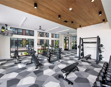 525 Sawnee Village Boulevard - Photo Thumbnail 26