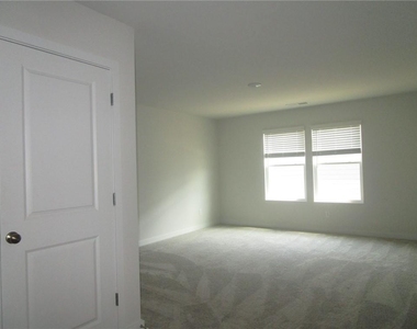 5234 Mulberry Creek Way - Photo Thumbnail 14