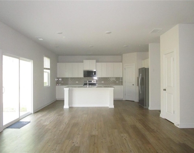 5234 Mulberry Creek Way - Photo Thumbnail 7