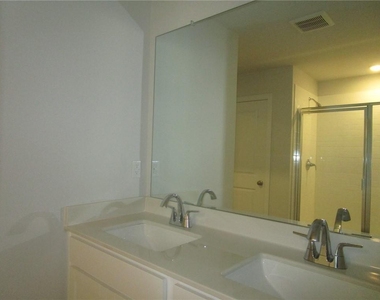 5234 Mulberry Creek Way - Photo Thumbnail 18
