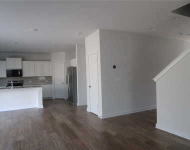 5234 Mulberry Creek Way - Photo Thumbnail 11