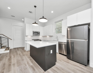 5402 Margarita Street - Photo Thumbnail 6