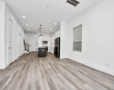 5402 Margarita Street - Photo Thumbnail 16