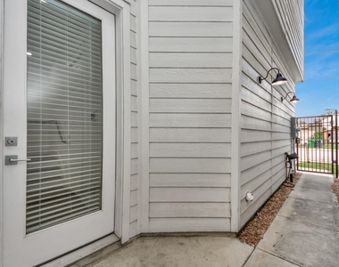 5402 Margarita Street - Photo Thumbnail 3