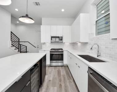 5402 Margarita Street - Photo Thumbnail 8