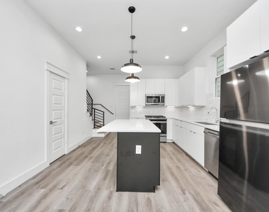 5402 Margarita Street - Photo Thumbnail 7
