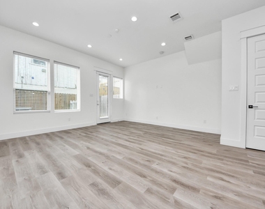 5402 Margarita Street - Photo Thumbnail 15