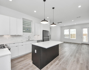 5402 Margarita Street - Photo Thumbnail 5