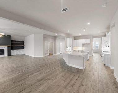 1524 N Blue Bonnet Lane - Photo Thumbnail 35