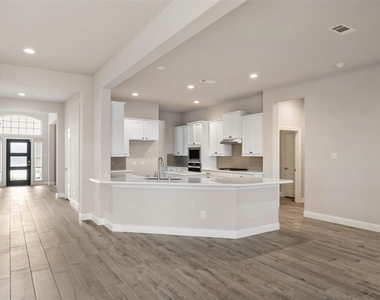 1524 N Blue Bonnet Lane - Photo Thumbnail 16