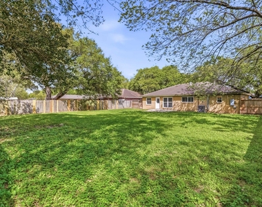 12607 Dakar Drive - Photo Thumbnail 3