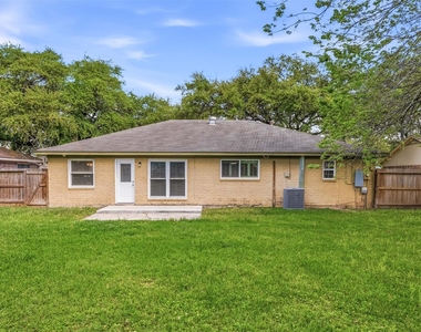 12607 Dakar Drive - Photo Thumbnail 6