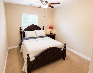 1306 Dian Street - Photo Thumbnail 10