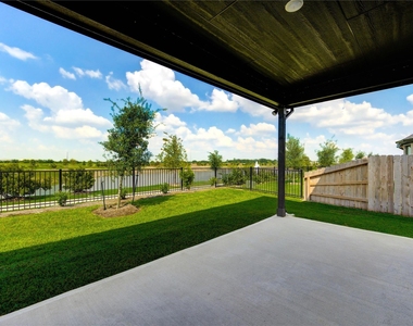 25326 Loch Doon Drive - Photo Thumbnail 34