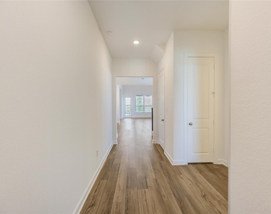 25326 Loch Doon Drive - Photo Thumbnail 3